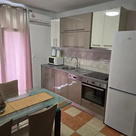 Apartmens Leona Appartement