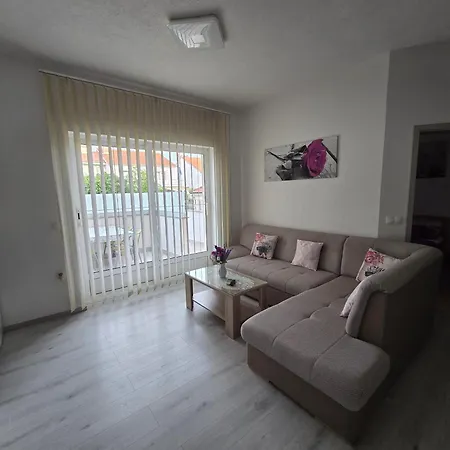 Apartmens Leona * ザダル