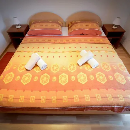 Apartmens Leona Appartement