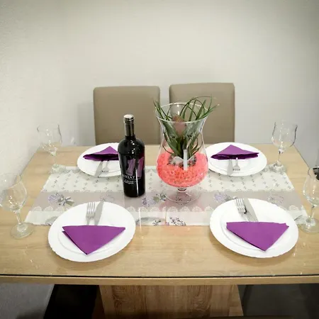 Apartman Apartmens Leona *