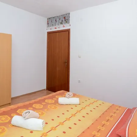 Apartmens Leona