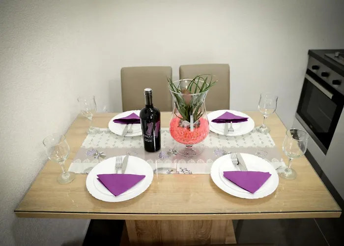 Apartman Apartmens Leona *